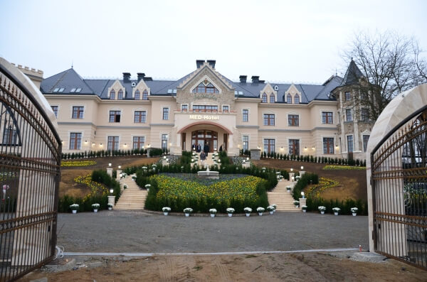 Medhotelt adtak át Nyíradony-Tamásipusztán