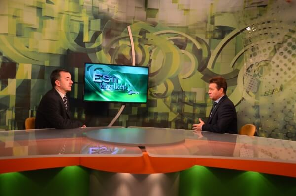 Esti Közelkép, DTV