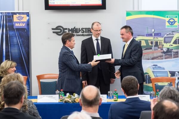 Hosszú távú pályaműködtetési szerződést kötött az állam a vasúttal
