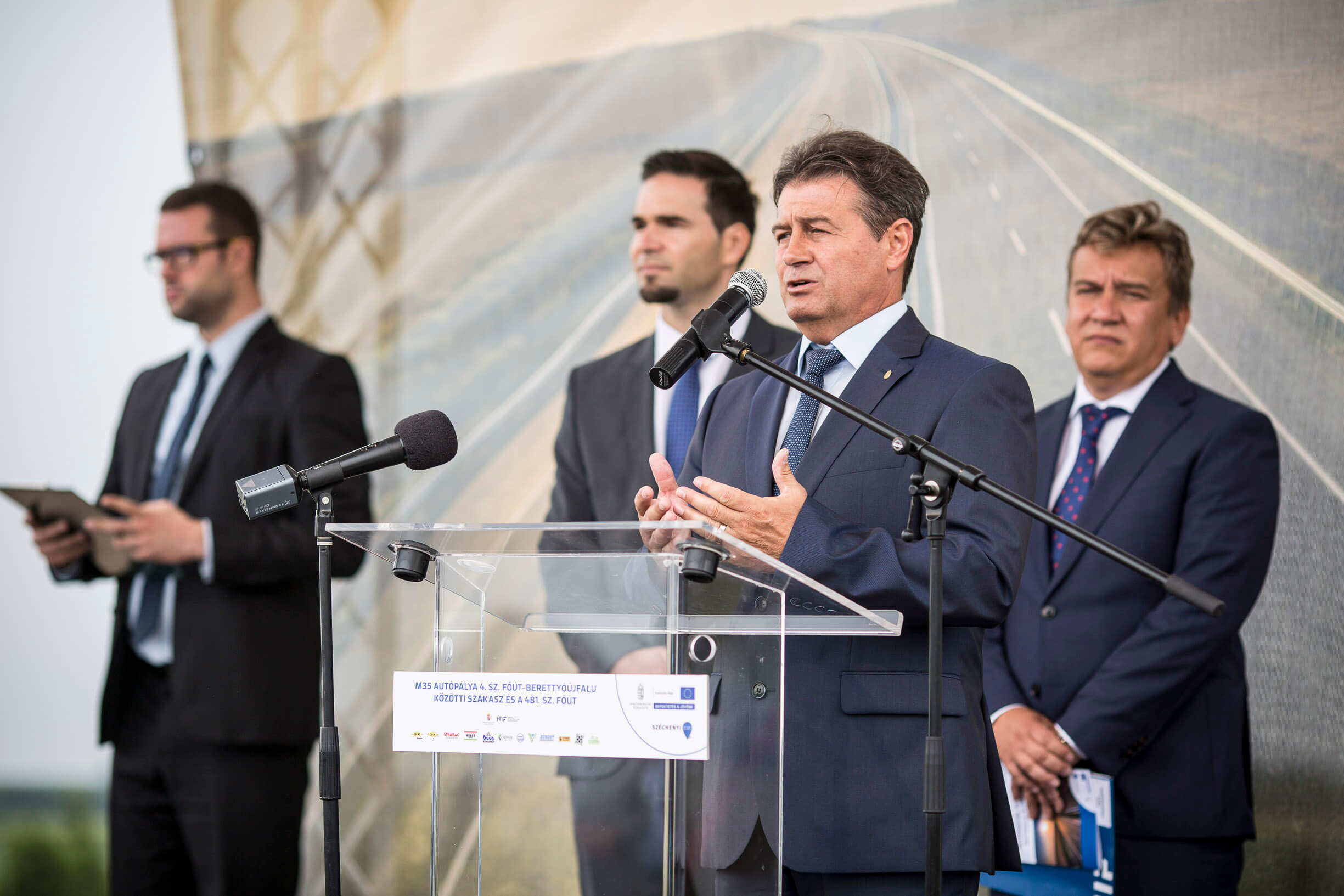 Berettyóújfaluig folytatódik az M35