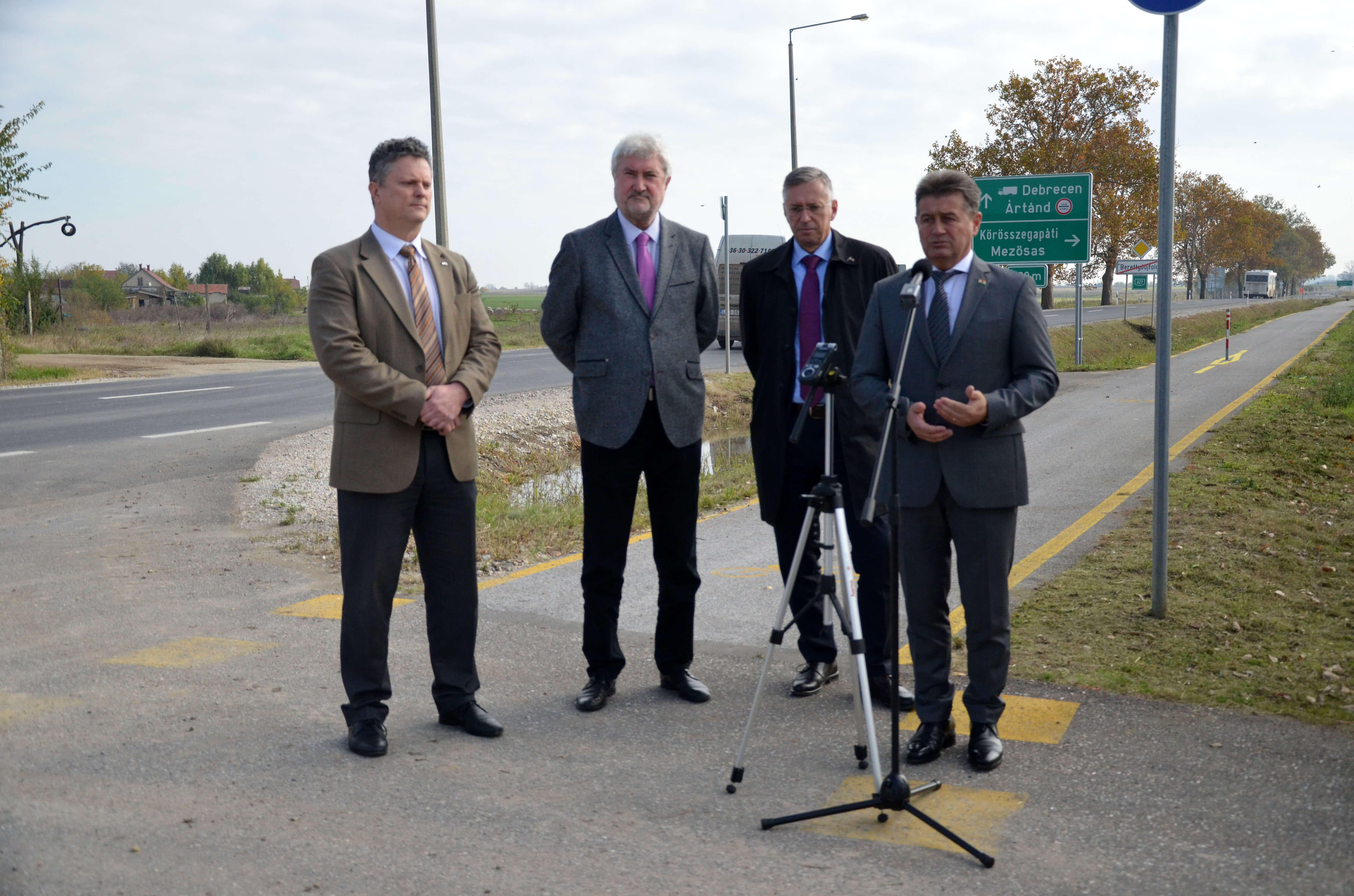 Átadták a 427-es út felújított szakaszát Berettyóújfalunál