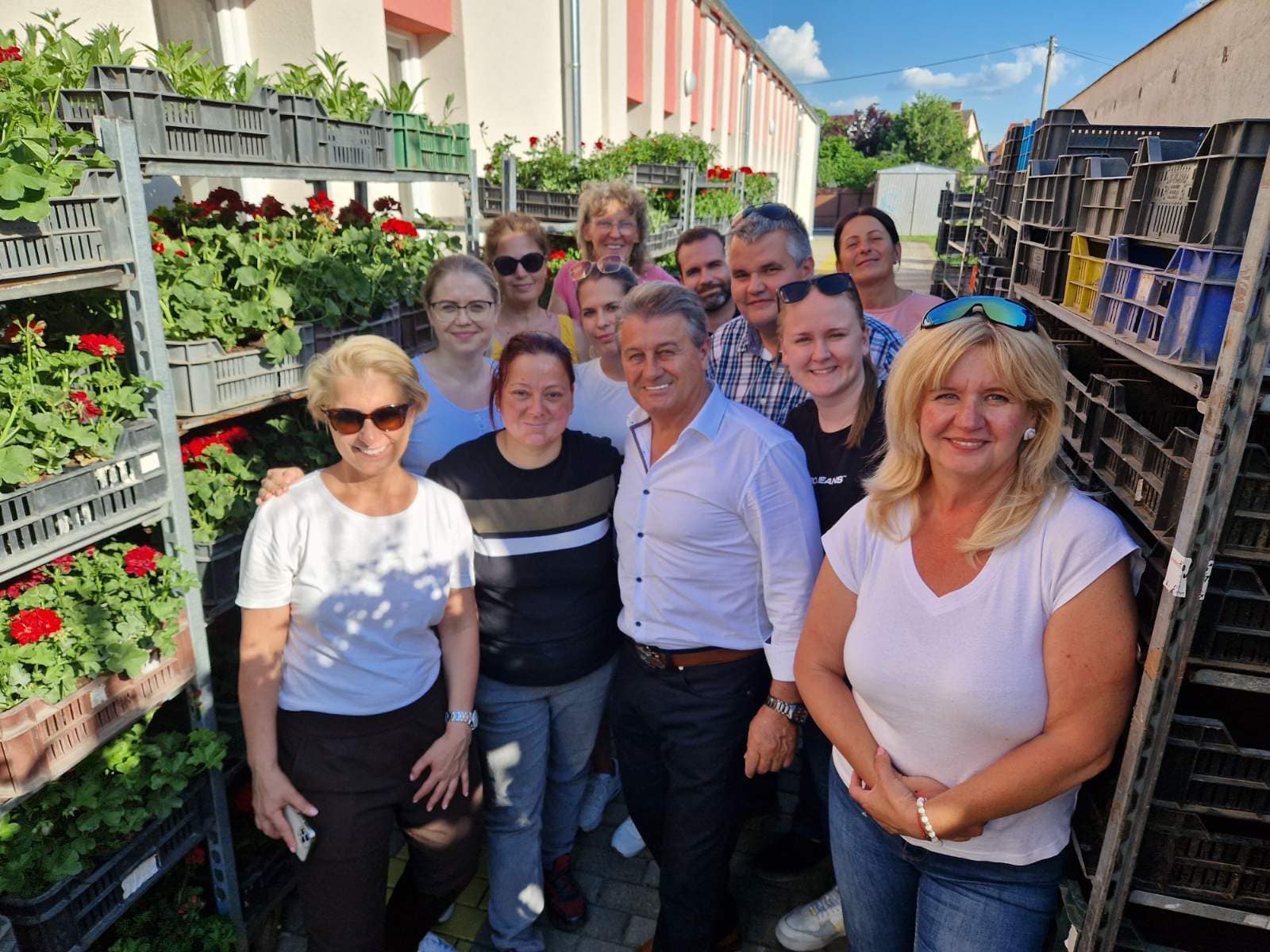 Virágosztók között a Csapókertben.💐